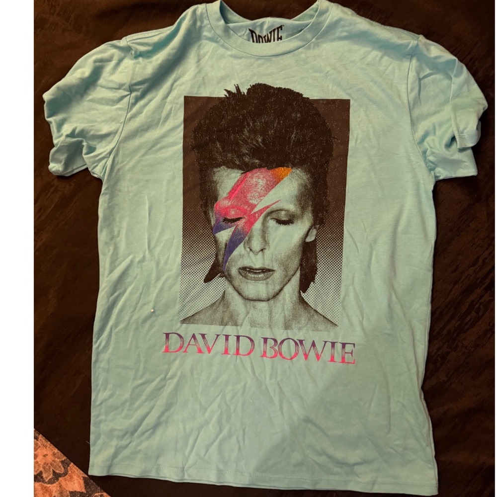 NWT David Bowie Aladdin Sane Graphic T-Shirt Adult Small Blue  Licensed - Picture 2 of 5